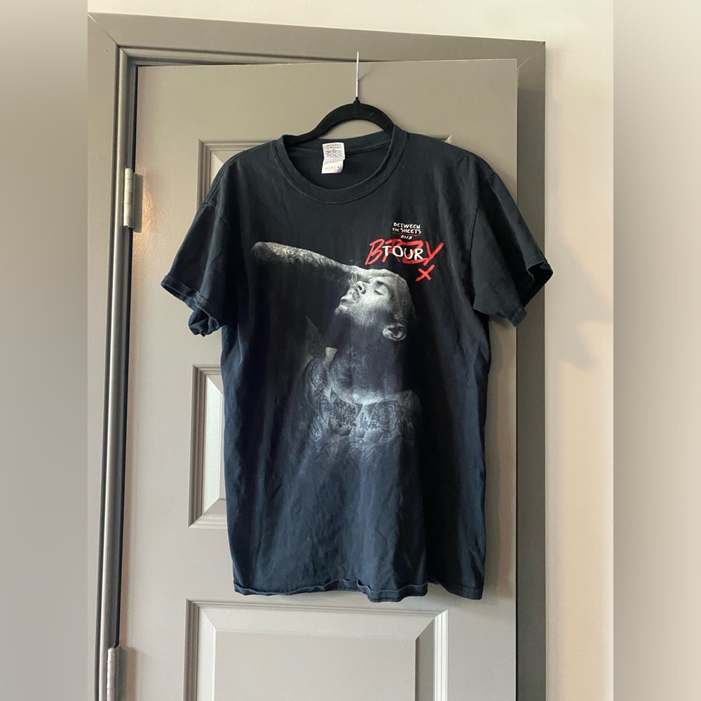 Chris Brown Between the Sheets Concert Tee - M